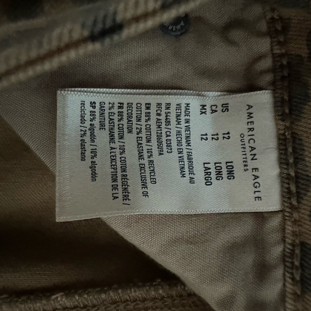 American Eagle Leopard Print Barrel Jeans - Picture 3 of 4